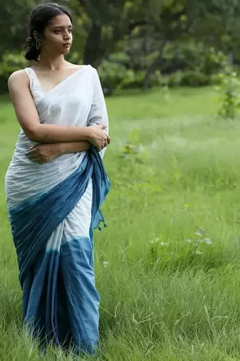 Blue linen abstract print printed saree