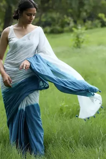 Blue linen abstract print printed saree