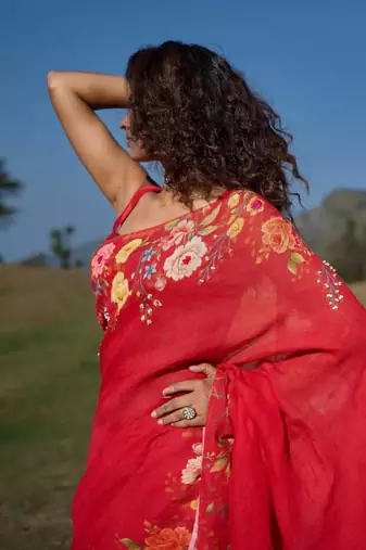 Red linen floral print printed saree