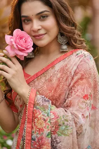 Peach georgette floral print printed saree