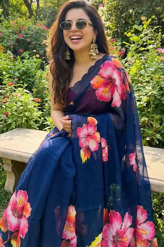 Navy blue georgette floral print embroidered saree