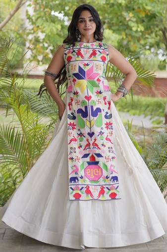 Magnetic White Cotton Navratri Wear Lehenga With Embroidered Blouse
