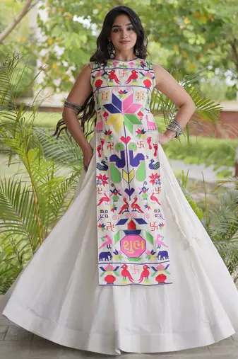 Magnetic White Cotton Navratri Wear Lehenga With Embroidered Blouse