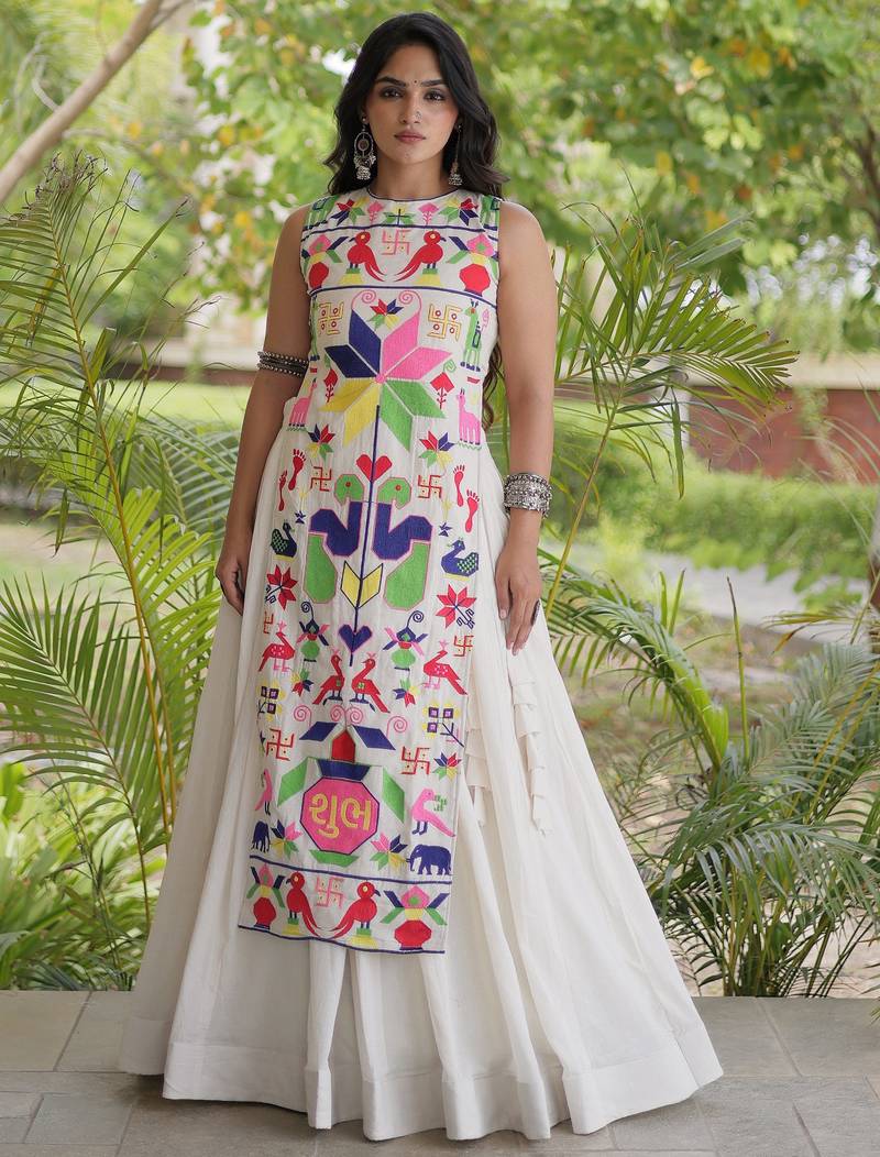 Magnetic White Cotton Navratri Wear Lehenga With Embroidered Blouse