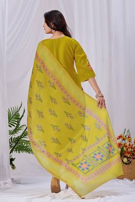 Yellow silk floral embroidered kurta trouser dupatta set 2