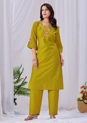 Yellow silk floral embroidered kurta trouser dupatta set 3