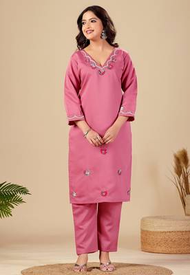Pink pure cotton floral embroidered kurta trouser dupatta set with jacquard dupatta 3