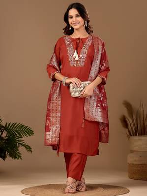 Orange chanderi floral embroidered kurta trouser dupatta set with jacquard dupatta 2