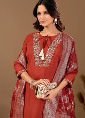 Orange chanderi floral embroidered kurta trouser dupatta set with jacquard dupatta 4