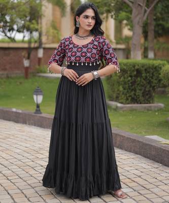 Black cotton readymade anarkali suit with embroidery & mirror work 1