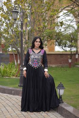 Black cotton readymade anarkali suit with gota patti & lace work 1