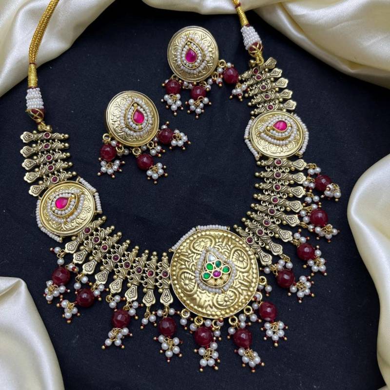 antique gold plated kundan choker necklace set
