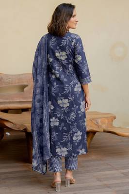 Mirchi Fashion Women's Blue & White Floral Print Pure Cotton Kurti With Pant & Dupatta Set 2