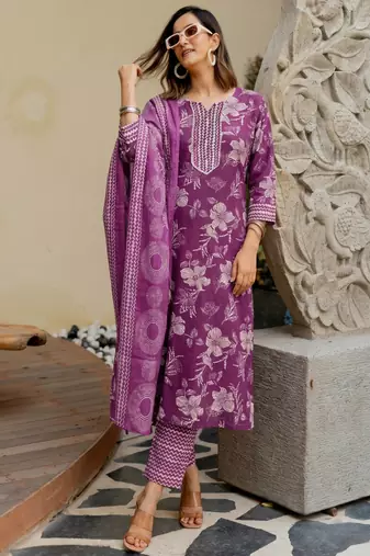 Mirchi Fashion Women's Magenta & White Floral Print Pure Cotton Kurti With Pant & Dupatta Set