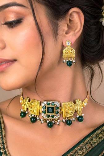 green kundan choker necklace set with emerald beads