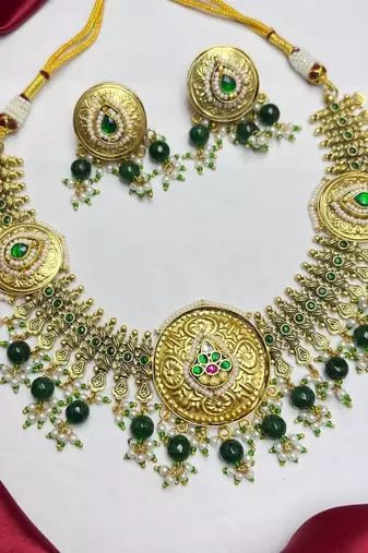 south indian bridal temple necklace set with emerald green beads