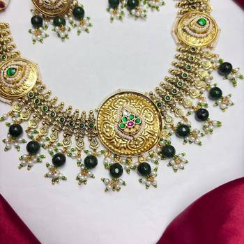 south indian bridal temple necklace set with emerald green beads 3