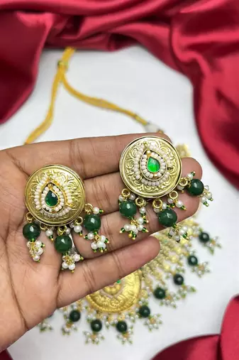 south indian bridal temple necklace set with emerald green beads