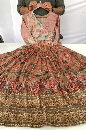 silk blend anarkali v-neck kalamkari printed gown for women