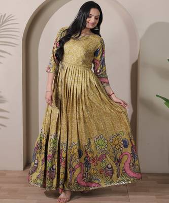 Women ethnic printed anarkali maxi dress with kalamkari motifs 4