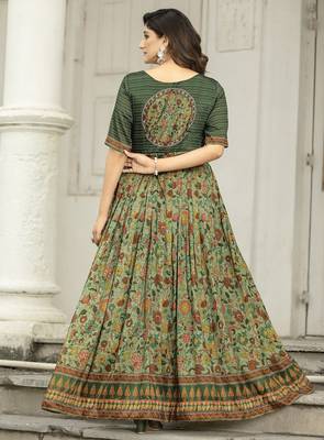 Ethnic green floral printed gown with attached jacket 5