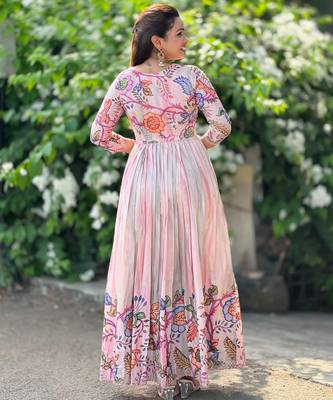Baby pink floral print flared ethnic gown with scallop detail for women 4