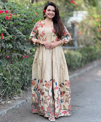 Women embellished ethnic gown with layered jacket 3