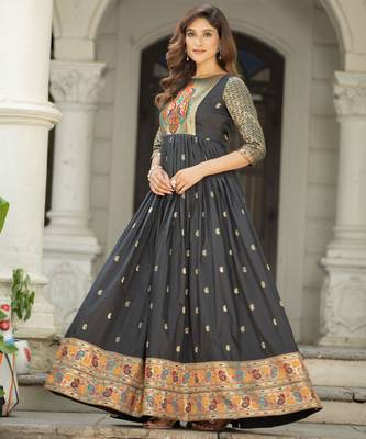 Black zari weaving ethnic fit and flare weaving gown for women 3