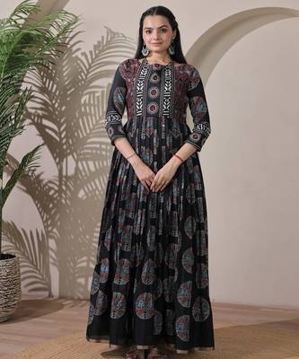 silk blend kalamkari fit & flared with  long length ethnic gown 1