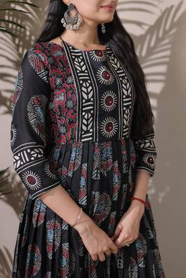 silk blend kalamkari fit & flared with  long length ethnic gown 5