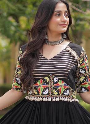 Black rayon kutchi gamthi thread embroidered & mirror work navratri gown 2