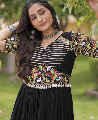 Black rayon kutchi gamthi thread embroidered & mirror work navratri gown 4