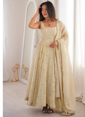 Off white embroidery silk blend  full stitched anarkali suit 2