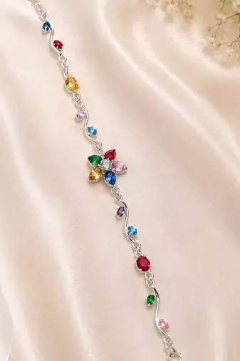Multi color tulip bracelet featuring graceful traditional fashion style