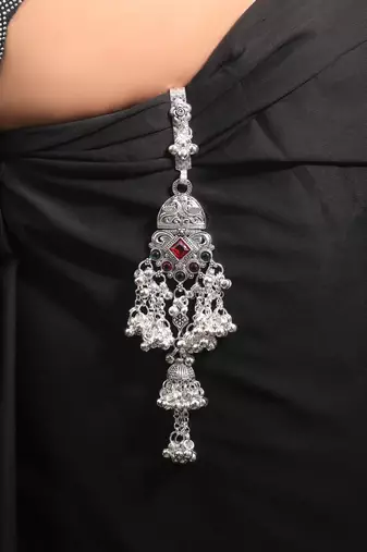 Red & green color oxidised kamar juda with graceful festive jewellery appeal