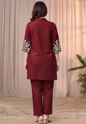 Maroon color embroidered cotton slub cord set 2
