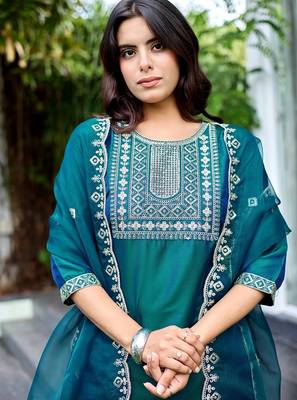 Green color embroidered art silk party wear kurti set 5