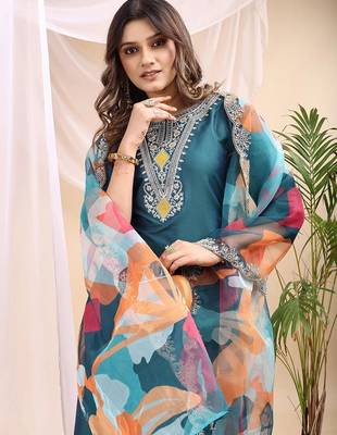 Green color embroidered art silk party wear kurti set  4