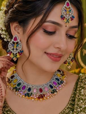 Multicolor mehandi-plated agate stone necklace set with earrings & maang tikka 1