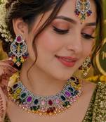Multicolor mehandi-plated agate stone necklace set with earrings & maang tikka