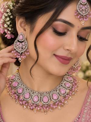 Baby pink mehandi-plated agate stone necklace set with earrings & maang tikka 1
