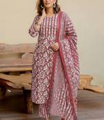 Mirchi Fashion Women's Maroon Floral Print Pure Cotton Kurti With Pant & Dupatta Set