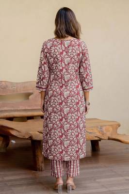Mirchi Fashion Women's Maroon Floral Print Pure Cotton Kurti With Pant & Dupatta Set 2