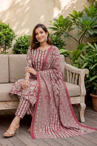 Mirchi Fashion Women's Maroon Floral Print Pure Cotton Kurti With Pant & Dupatta Set