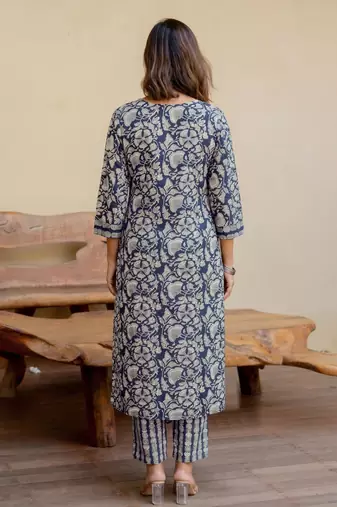 Mirchi Fashion Women's Blue Floral Print Pure Cotton Kurti With Pant & Dupatta Set