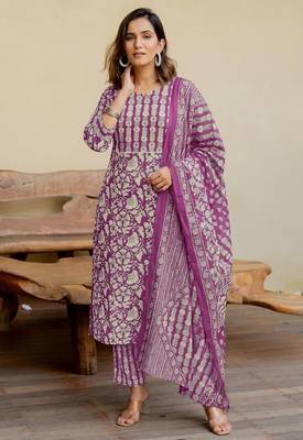 Mirchi Fashion Women's Magenta Floral Print Pure Cotton Kurti With Pant & Dupatta Set 1