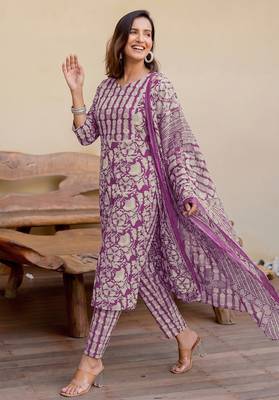 Mirchi Fashion Women's Magenta Floral Print Pure Cotton Kurti With Pant & Dupatta Set 4