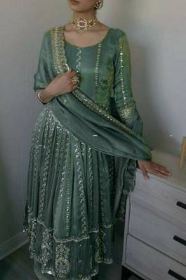Green crepe silk  party  embroidery wear anarkali  suit set 4