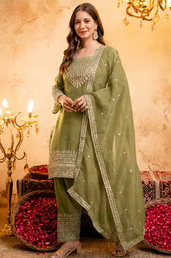 Mehendi crunchy heavy thread embroidery work kurta pant set