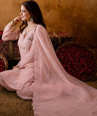 Pink crunchy heavy thread embroidery work kurta palazzo set 5